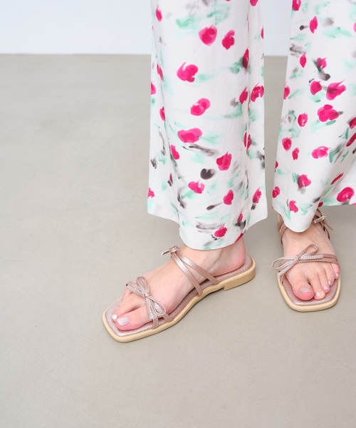 Launa lea（ラウナレア）の「ダブルリボンフラットサンダル(0604)（サンダル・レディース・ブラック/ピンク/シルバー・M/S/LL/L）」の5枚目の写真