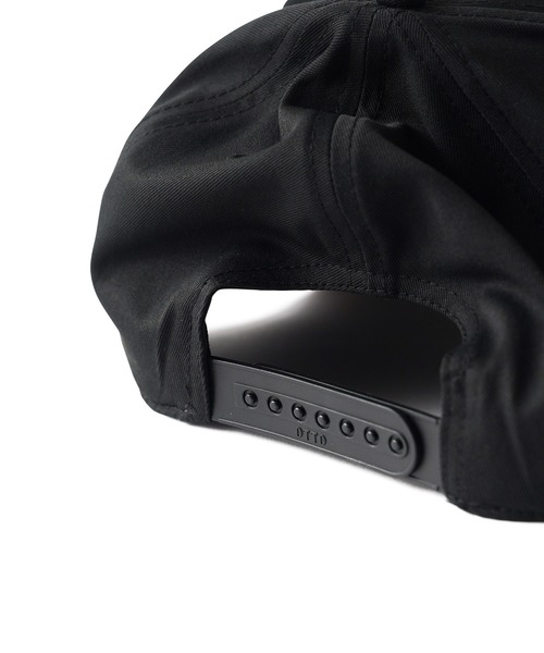 NineMicrophones(ナインマイクロフォンズ)の「SNAPBACK CAP-STAYREAL-(キャップ・メンズ・ブラック×ブラック/ブルー/ブラック×ホワイト・FREE)」の8枚目の写真