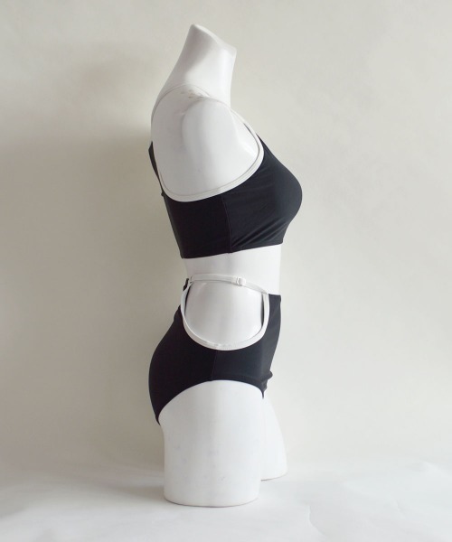 LAVIA（ラヴィア）の「アメリカンスリーブビキニ（水着・レディース・ブラック・M/L）」の11枚目の写真