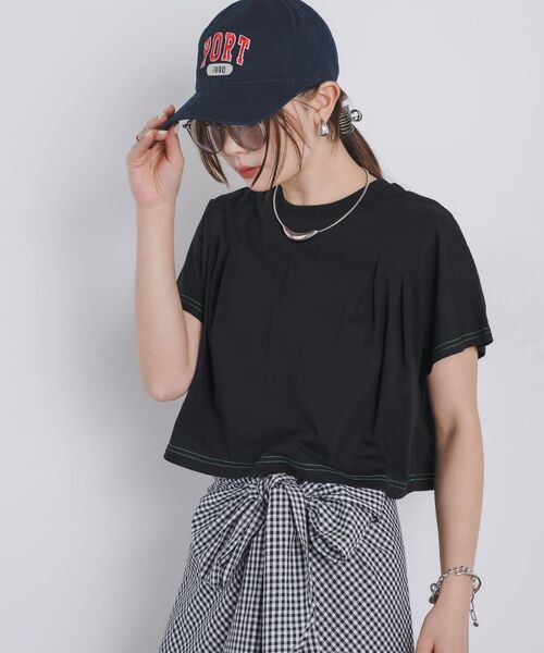 kivi（キヴィ）の「tuck design Tee（Tシャツ/カットソー・レディース・オフホワイト/チャコールグレー/ブラック・FREE）」の2枚目の写真