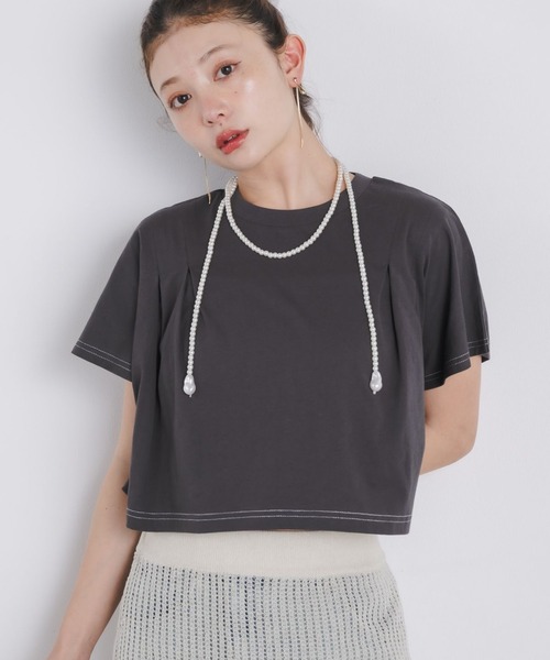 kivi（キヴィ）の「tuck design Tee（Tシャツ/カットソー・レディース・オフホワイト/チャコールグレー/ブラック・FREE）」の3枚目の写真