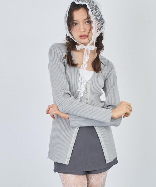 ANAP（アナップ）の「リブニットホックデザインカーディガン（カーディガン/ボレロ・レディース・ブラック/ライトグレー・FREE）」の9枚目の写真