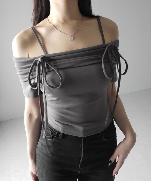 me+em select(ミームセレクト)の「【 3color 】ストラップダブルリボンギャザーオフショルトップス / strap double ribbon gather offshoulder tops ※※(Tシャツ/カットソー・レディース・ブラック/グレー/ホワイト・FREE)」の21枚目の写真