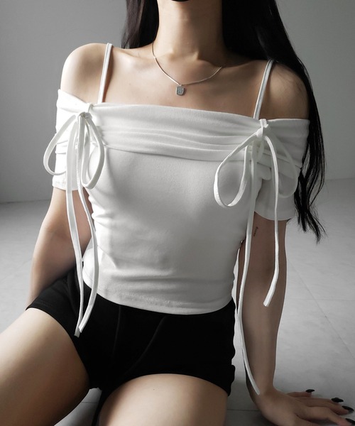 me+em select(ミームセレクト)の「【 3color 】ストラップダブルリボンギャザーオフショルトップス / strap double ribbon gather offshoulder tops ※※(Tシャツ/カットソー・レディース・ブラック/グレー/ホワイト・FREE)」の12枚目の写真