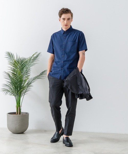 Blue Standard （ブルースタンダード）の「【Blue Standard:ブルースタンダード】フレンチリネンミックス ボタンダウン 半袖シャツ 吸水速乾 麻混 クールビズ（シャツ/ブラウス・メンズ・ネイビー/サックスブルー・X-LARGE/LARGE/MEDIUM）」の3枚目の写真