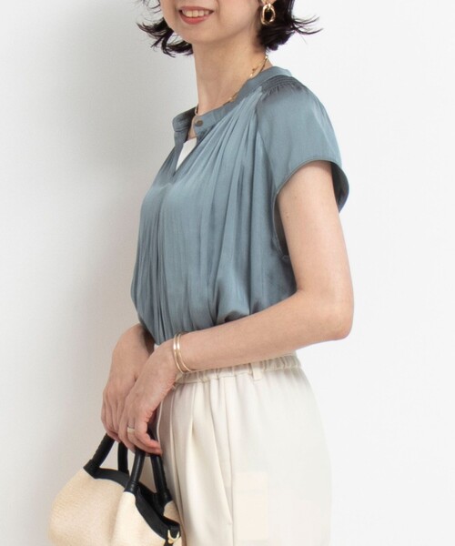 NOLLEY'S LIGHT（ノーリーズライト）の「サテンビンテージシャーリングブラウス（シャツ/ブラウス・レディース・グレイッシュブルー/ベージュ/ブラウン・38）」の7枚目の写真