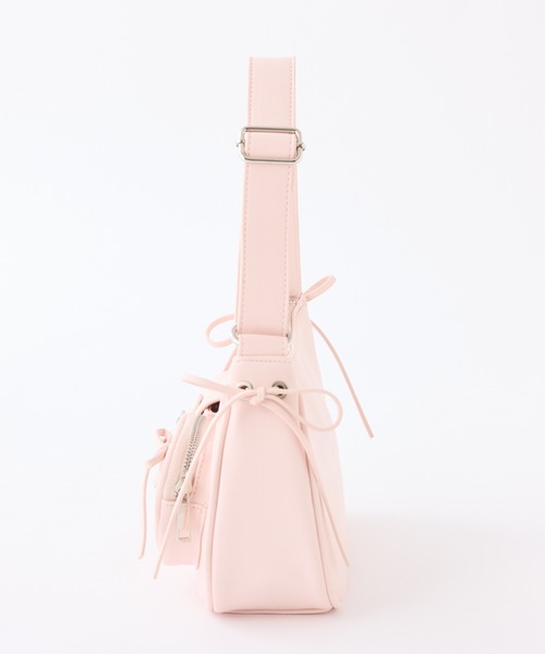 one after another NICE CLAUP(ワンアフターアナザーナイスクラップ)の「ハートポケット付きホーボーバッグ(ショルダーバッグ・レディース・ダークブラウン/ピンク/アイボリー/ブラック・FREE)」の9枚目の写真