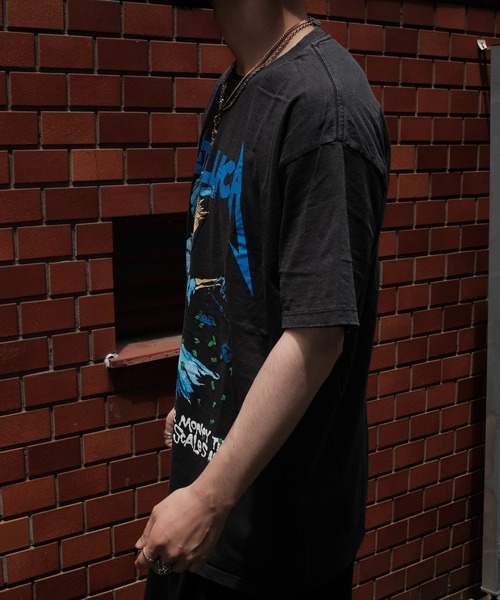 METALLICA（メタリカ）の「THRIFTY LOOK　スリフティルック / THRIFTY"METALLICA"TEE メタリカ（Tシャツ/カットソー・メンズ・ブラック・X-LARGE/MEDIUM/LARGE）」の2枚目の写真