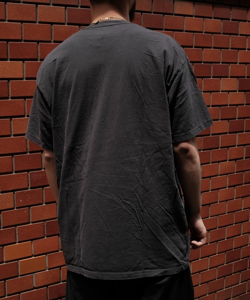 METALLICA（メタリカ）の「THRIFTY LOOK　スリフティルック / THRIFTY"METALLICA"TEE メタリカ（Tシャツ/カットソー・メンズ・ブラック・X-LARGE/MEDIUM/LARGE）」の4枚目の写真