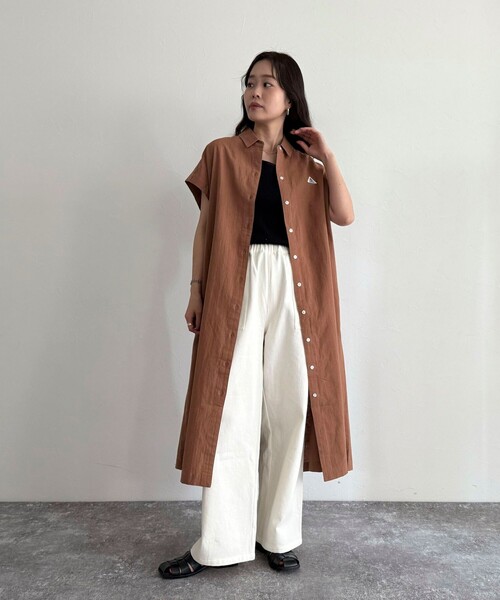 fredy emue(フレディエミュ)の「【GEVACO/ゲバコ】フレンチスリーブシャツワンピース(シャツワンピース・レディース・ブラウン/ブラック/オフホワイト/ブルー・38)」の11枚目の写真