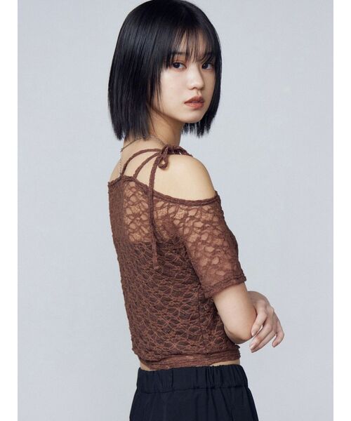 EMODA（エモダ）の「レーススキンフィットトップ（Tシャツ/カットソー・レディース・ホワイト/ブラック/ブラウン・FREE）」の14枚目の写真