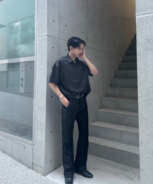 Otte（オッテ）の「デザインタックフレアスラックス（スラックス・メンズ・ブラック/ベージュ・MEDIUM/SMALL/LARGE/X-LARGE）」の3枚目の写真