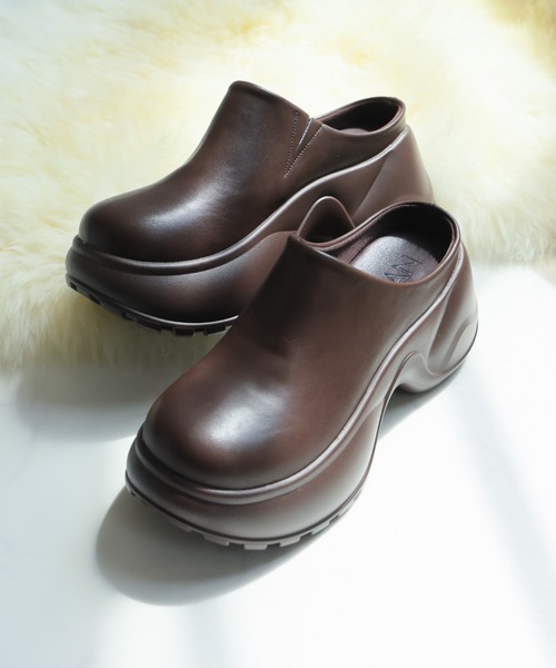 VIVIAN（ヴィヴィアン）の「厚底スリッポンサボサンダル（サンダル・レディース・ダークブラウン/イエロー系その他6/ブラック・LL/L/M/S）」の16枚目の写真