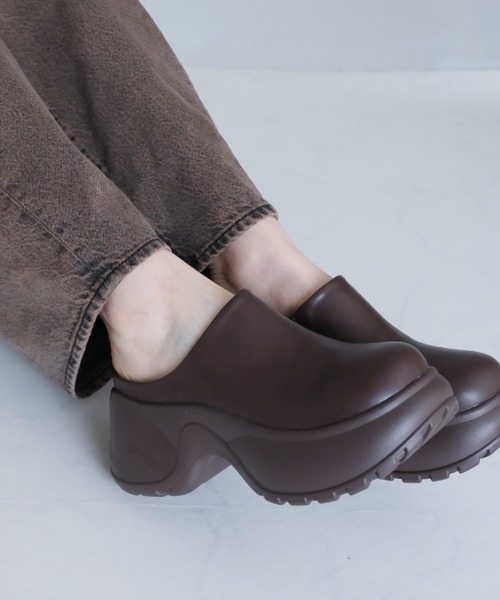 VIVIAN（ヴィヴィアン）の「厚底スリッポンサボサンダル（サンダル・レディース・ダークブラウン/イエロー系その他6/ブラック・LL/L/M/S）」の18枚目の写真