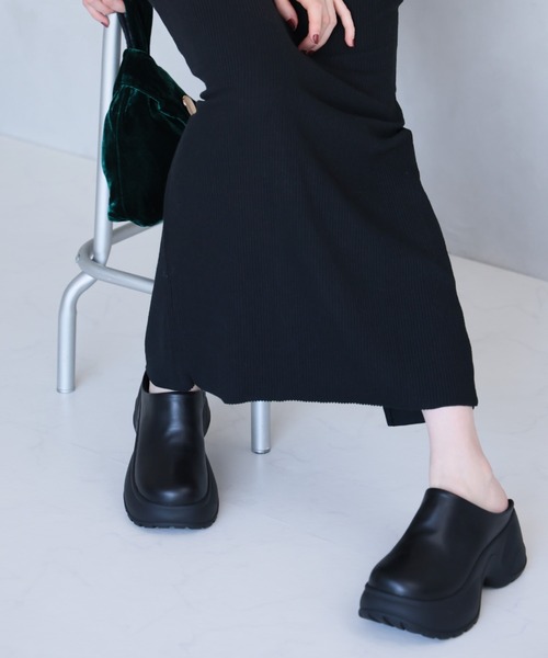 VIVIAN（ヴィヴィアン）の「厚底スリッポンサボサンダル（サンダル・レディース・ダークブラウン/イエロー系その他6/ブラック・LL/L/M/S）」の9枚目の写真