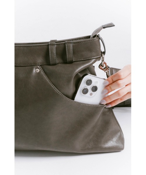 Knuth Marf(クヌースマーフ)の「leather denim shoulder bag(ショルダーバッグ・レディース・ブラウン/グレー・ONE SIZE)」の17枚目の写真