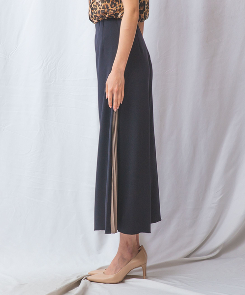 NARACAMICIE(ナラカミーチェ)の「【NARACAMICIE】サイドプリーツパンツ(その他パンツ・レディース・ダークグレー/グレー・M/XL)」の5枚目の写真