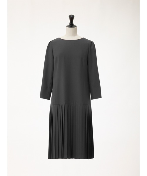 STRAWBERRY-FIELDS(ストロベリーフィールズ)の「Linonシャンブレー_バックシャンプリーツドッキングワンピース(ワンピース・レディース・チャコールグレー/バーガンディー・2)」の16枚目の写真