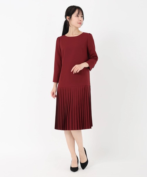 STRAWBERRY-FIELDS(ストロベリーフィールズ)の「Linonシャンブレー_バックシャンプリーツドッキングワンピース(ワンピース・レディース・チャコールグレー/バーガンディー・2)」の15枚目の写真