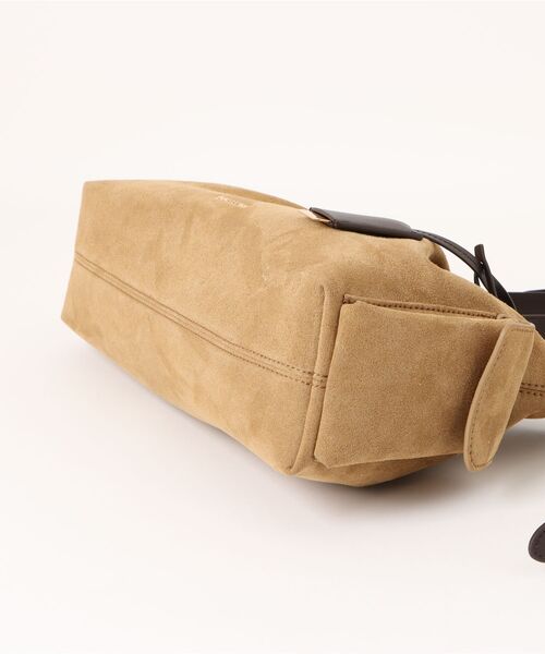 Charles & Keith Khai カイ スエードショルダーバッグ 完売 Khai カイ リサイクルスエードショルダーバッグ｜チャールズ