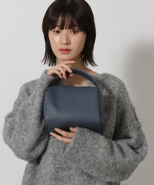 LAKOLE(ラコレ)の「ソフトスクエアミニ2WAYショルダーバッグ / 574755(ショルダーバッグ・レディース・レッド/オフホワイト/ブルー/ブラック・FREE)」の3枚目の写真