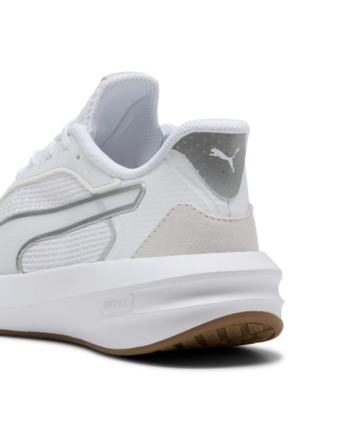 PUMA(プーマ)の「PUMA プーマ ウィメンズ ソフトライド コートニー ランニングシューズ(スニーカー・レディース・ホワイト×ネイビー/ブラック/ホワイト×レッド/ホワイト×シルバー・22.5cm/22.0cm/26.0cm/25.5cm/25.0cm/23.5cm/23.0cm/24.5cm/24.0cm)」の6枚目の写真