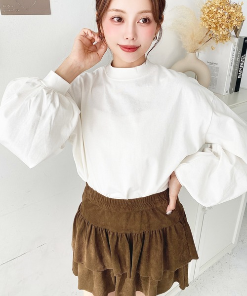 moment+（モーメントプラス）の「スエードティアードミニスカパン