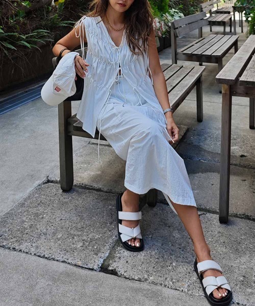 esutoreja（エストレジャ）の「シャーリングリボンブラウス（シャツ/ブラウス・レディース・ブラック/ホワイト・FREE）」の7枚目の写真