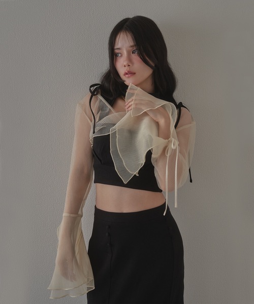 M DOLLY(エムドリー)の「*M DOLLY original* sheer pleats cardigan/シアープリーツカーディガン(カーディガン/ボレロ・レディース・アイボリー/ブラック・FREE)」の3枚目の写真