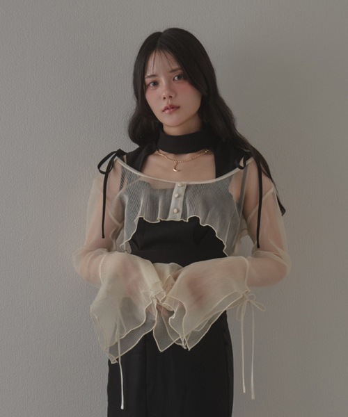 M DOLLY(エムドリー)の「*M DOLLY original* sheer pleats cardigan/シアープリーツカーディガン(カーディガン/ボレロ・レディース・アイボリー/ブラック・FREE)」の5枚目の写真
