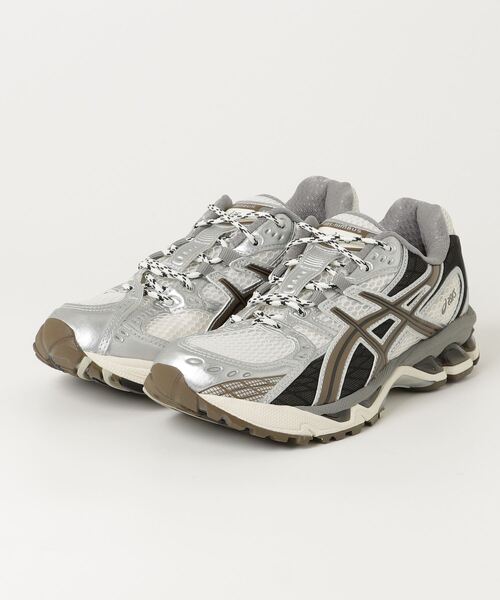 ASICS(アシックス)の「GEL-NIMBUS 10.1(スニーカー・メンズ・ホワイト系その他・28.0cm/27.5cm/27.0cm/26.5cm/26.0cm/23.5cm/28.5cm)」の1枚目の写真