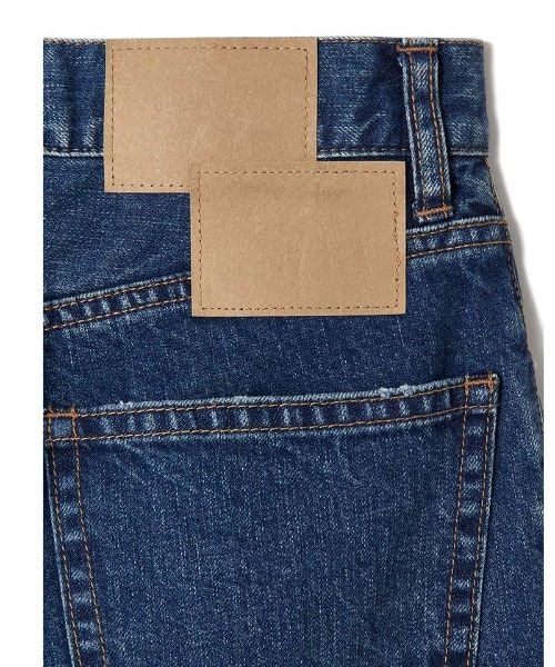 PERVERZE(パーバーズ)の「Nano Mist Denim-Loose Straight(デニムパンツ・レディース・インディゴブルー・2/1/0)」の4枚目の写真