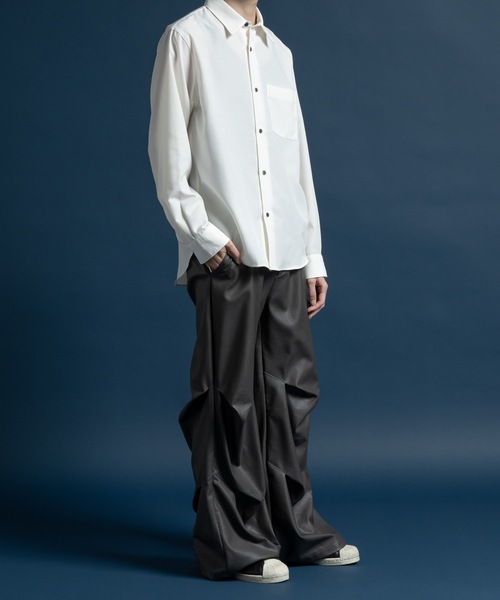 CASPER JOHN（キャスパージョン）の「Imitation cupra sharp shirts / イミテーションキュプラシャープシャツ（シャツ/ブラウス・メンズ・ブラック/ホワイト/ブルー/チャコールグレー・SMALL/X-SMALL/LARGE/MEDIUM）」の21枚目の写真