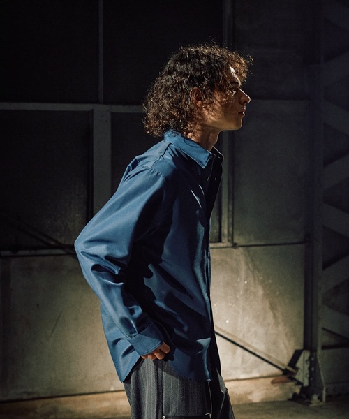 CASPER JOHN（キャスパージョン）の「Imitation cupra sharp shirts / イミテーションキュプラシャープシャツ（シャツ/ブラウス・メンズ・ブラック/ホワイト/ブルー/チャコールグレー・SMALL/X-SMALL/LARGE/MEDIUM）」の11枚目の写真