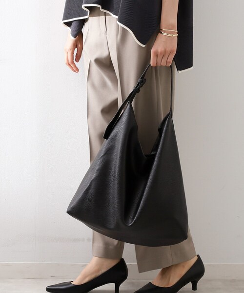 THE SHOP TK (ザ ショップ ティーケー )の「トライアングルトートバッグ(トートバッグ・レディース・キャメル/ブラック/ナチュラル・00)」の1枚目の写真