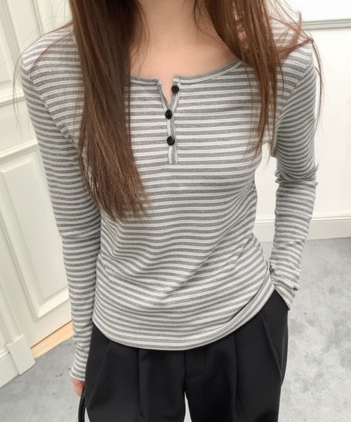 SHEPP（シープ）の「【お気に入り数5千人突破!/新色アイボリー・グレー追加】ボーダー ヘンリーネック ロンT/長袖（Tシャツ/カットソー・レディース・ブラック/ベージュ/アイボリー/グレー・M/S）」の3枚目の写真