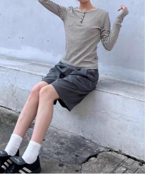 SHEPP（シープ）の「【お気に入り数5千人突破!/新色アイボリー・グレー追加】ボーダー ヘンリーネック ロンT/長袖（Tシャツ/カットソー・レディース・ブラック/ベージュ/アイボリー/グレー・M/S）」の18枚目の写真