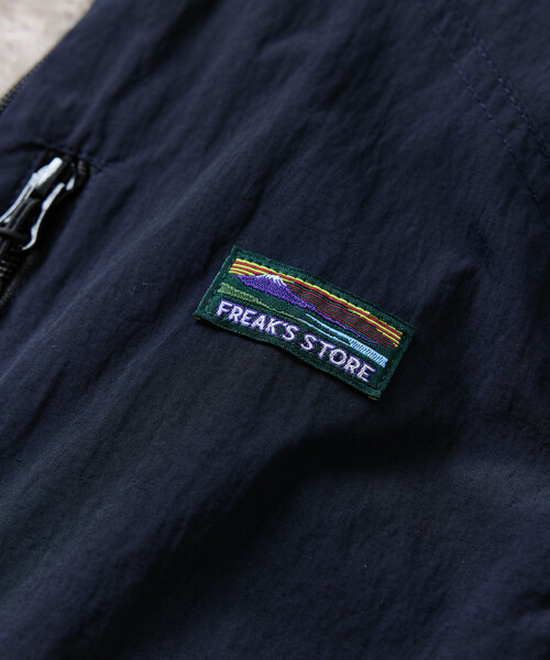 FREAK'S STORE（フリークスストア）の「限定展開 リラックスフィット ナイロン フリース リバーシブル ジップアップベスト（その他アウター・メンズ・ブラック/オリーブ/ネイビー/スミクロ・LARGE/MEDIUM/SMALL）」の7枚目の写真