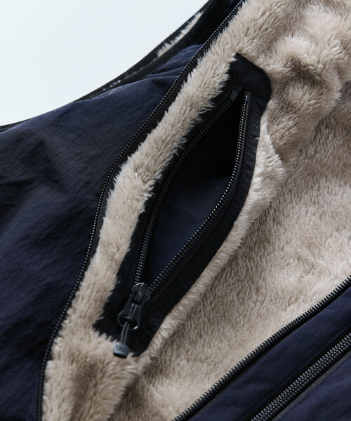 FREAK'S STORE（フリークスストア）の「限定展開 リラックスフィット ナイロン フリース リバーシブル ジップアップベスト（その他アウター・メンズ・ブラック/オリーブ/ネイビー/スミクロ・LARGE/MEDIUM/SMALL）」の14枚目の写真