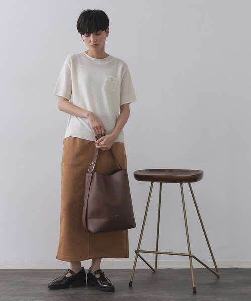 OPAQUE.CLIP（オペークドットクリップ）の「【軽量／A4サイズ対応／通勤対応】スムース合皮ワンショルダーバッグ（ショルダーバッグ・レディース・ブラック/ダークブラウン・00）」の6枚目の写真