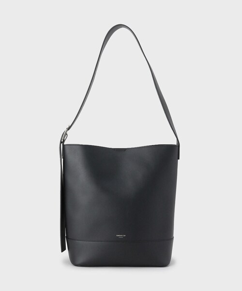 OPAQUE.CLIP（オペークドットクリップ）の「【軽量／A4サイズ対応／通勤対応】スムース合皮ワンショルダーバッグ（ショルダーバッグ・レディース・ブラック/ダークブラウン・00）」の8枚目の写真