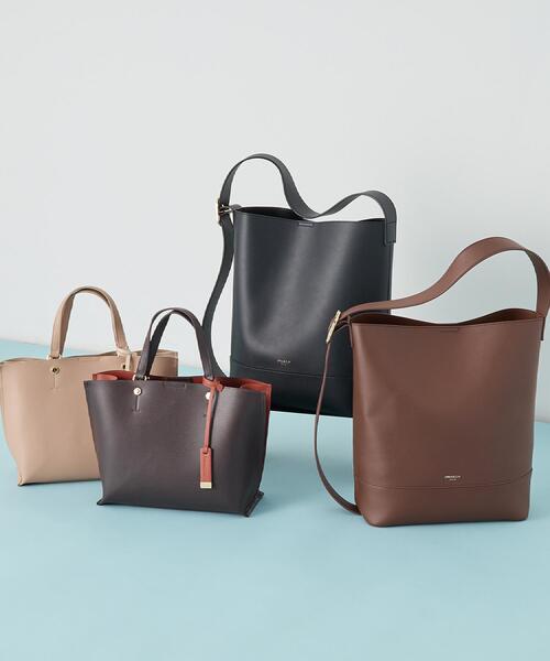 OPAQUE.CLIP（オペークドットクリップ）の「【軽量／A4サイズ対応／通勤対応】スムース合皮ワンショルダーバッグ（ショルダーバッグ・レディース・ブラック/ダークブラウン・00）」の18枚目の写真