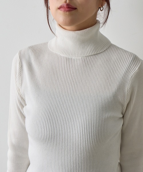 COLONY 2139(コロニートゥーワンスリーナイン)の「PBTタートルネックプルオーバー(ニット/セーター・レディース・ホワイト系その他/ブラウン/ブラック/グレー系その他/オフホワイト・FREE)」の21枚目の写真