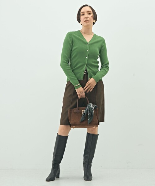 NOLLEY’S(ノーリーズ)の「《手洗い可能》リブ斜め柄Vネックカーディガン(カーディガン/ボレロ・レディース・シルバー/ピンク/ネイビー/キャメル/グリーン・38/36)」の7枚目の写真