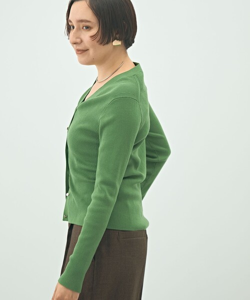 NOLLEY’S(ノーリーズ)の「《手洗い可能》リブ斜め柄Vネックカーディガン(カーディガン/ボレロ・レディース・シルバー/ピンク/ネイビー/キャメル/グリーン・38/36)」の13枚目の写真