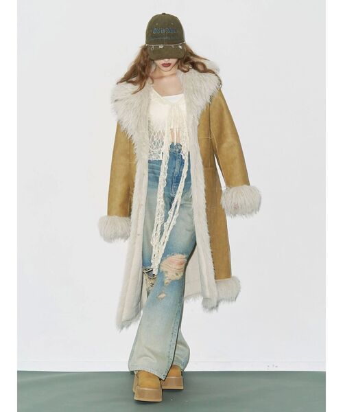 EVRIS(エヴリス)の「フェイクファームートンロングコート(ムートンコート・レディース・ブラック/ベージュ・FREE)」の11枚目の写真