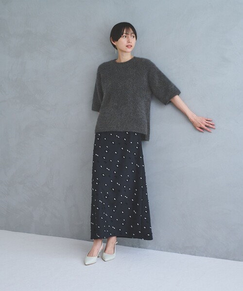 UNITED ARROWS（ユナイテッドアローズ）の「フォックスカシミヤ ハーフスリーブ Tニット（ニット/セーター・レディース・ダークグレー/ベージュ/その他5・FREE）」の7枚目の写真