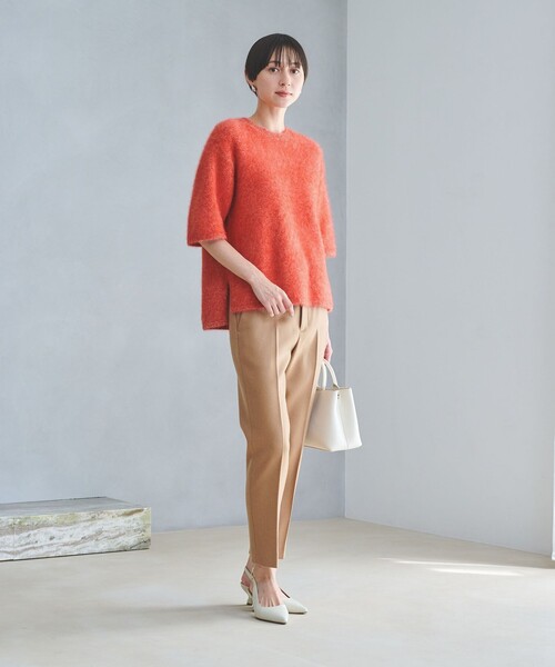 UNITED ARROWS（ユナイテッドアローズ）の「フォックスカシミヤ ハーフスリーブ Tニット（ニット/セーター・レディース・ダークグレー/ベージュ/その他5・FREE）」の14枚目の写真