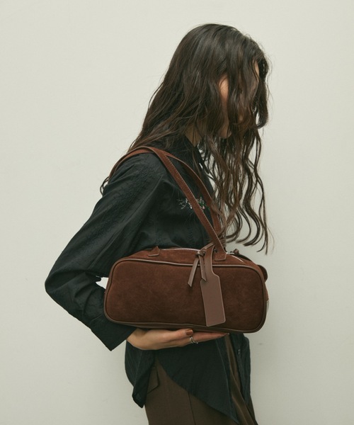 Soft suede shoulder bag / ソフトスエードショルダーバック