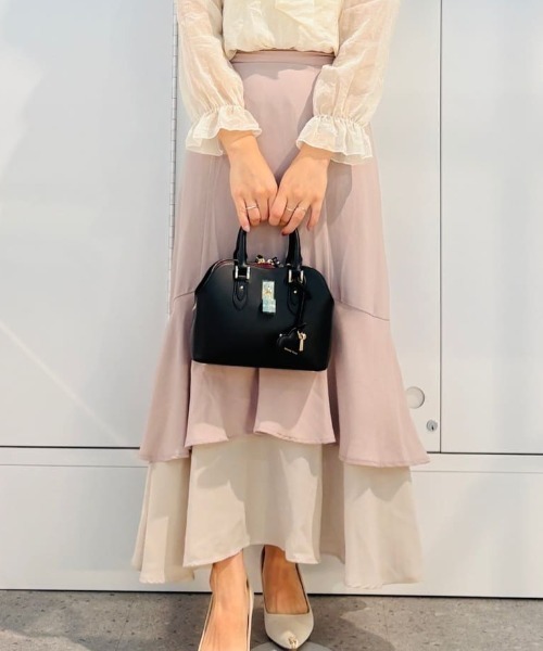 Samantha Thavasa（サマンサタバサ）の「ハートモチーフレザーハンドバッグ 小サイズ（ハンドバッグ・レディース・ピンクベージュ/オフホワイト/ブラック・FREE）」の2枚目の写真